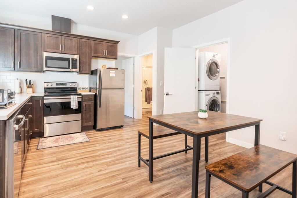 Walkable Apt Next To Restaurants, Bars, And Shops! พอร์ตแลนด์ ภายนอก รูปภาพ