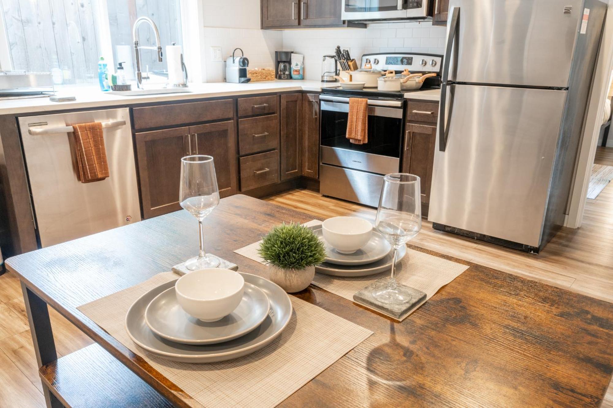 Walkable Apt Next To Restaurants, Bars, And Shops! พอร์ตแลนด์ ภายนอก รูปภาพ