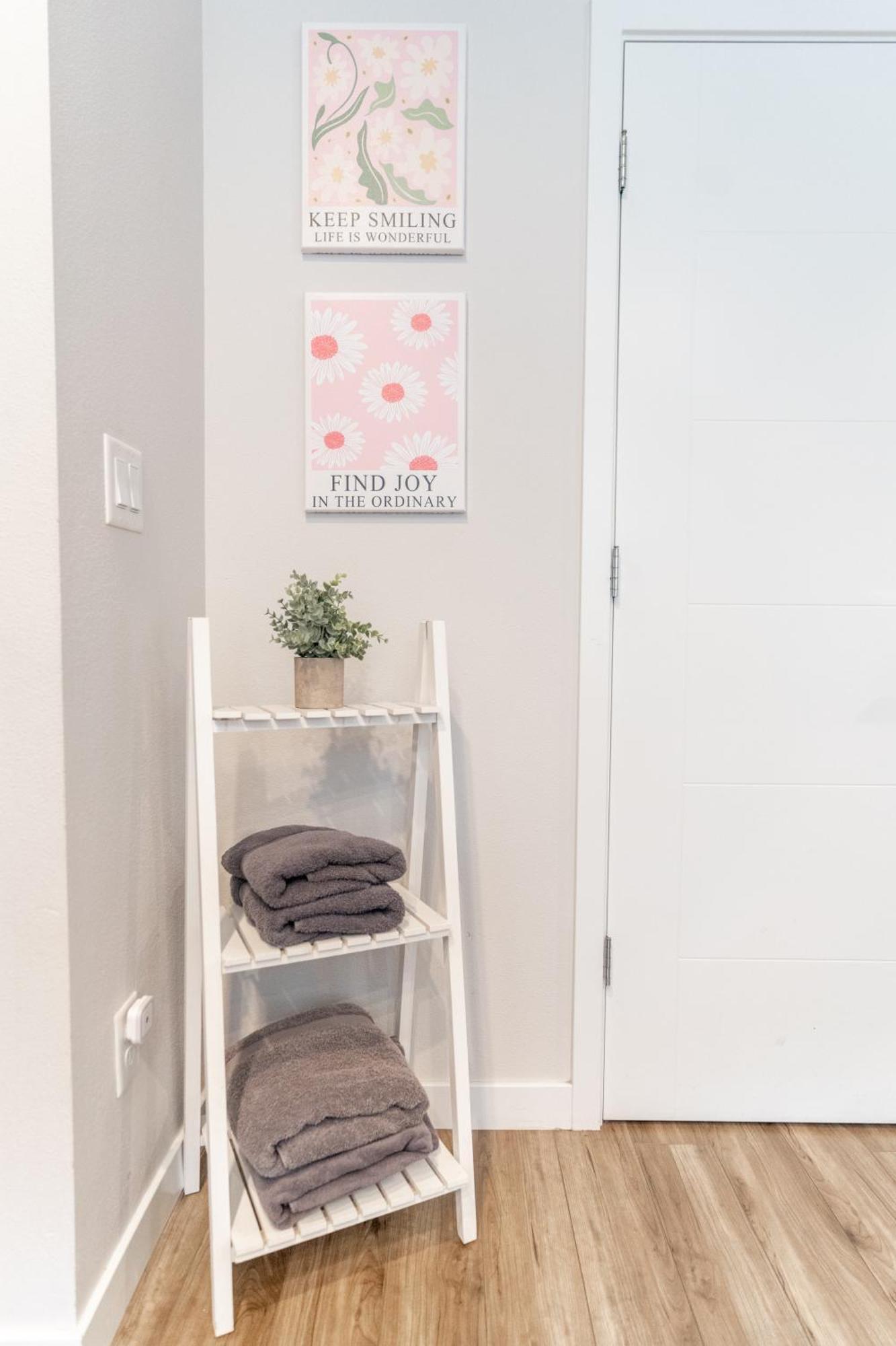 Walkable Apt Next To Restaurants, Bars, And Shops! พอร์ตแลนด์ ภายนอก รูปภาพ