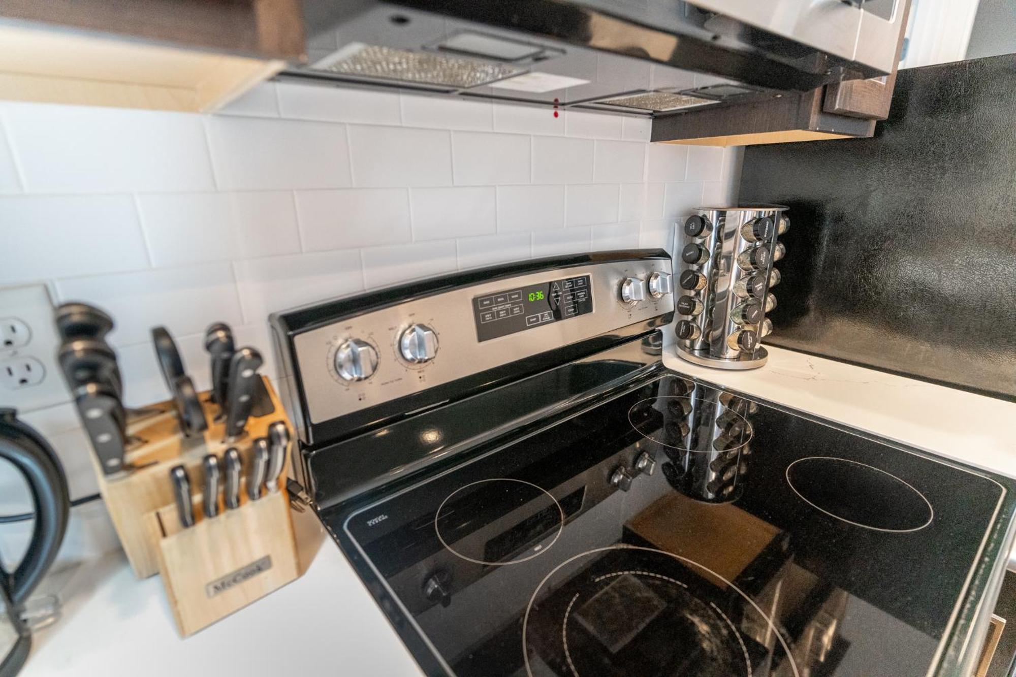 Walkable Apt Next To Restaurants, Bars, And Shops! พอร์ตแลนด์ ภายนอก รูปภาพ